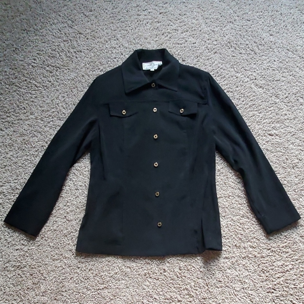 St John Sport button up light jacket or shirt